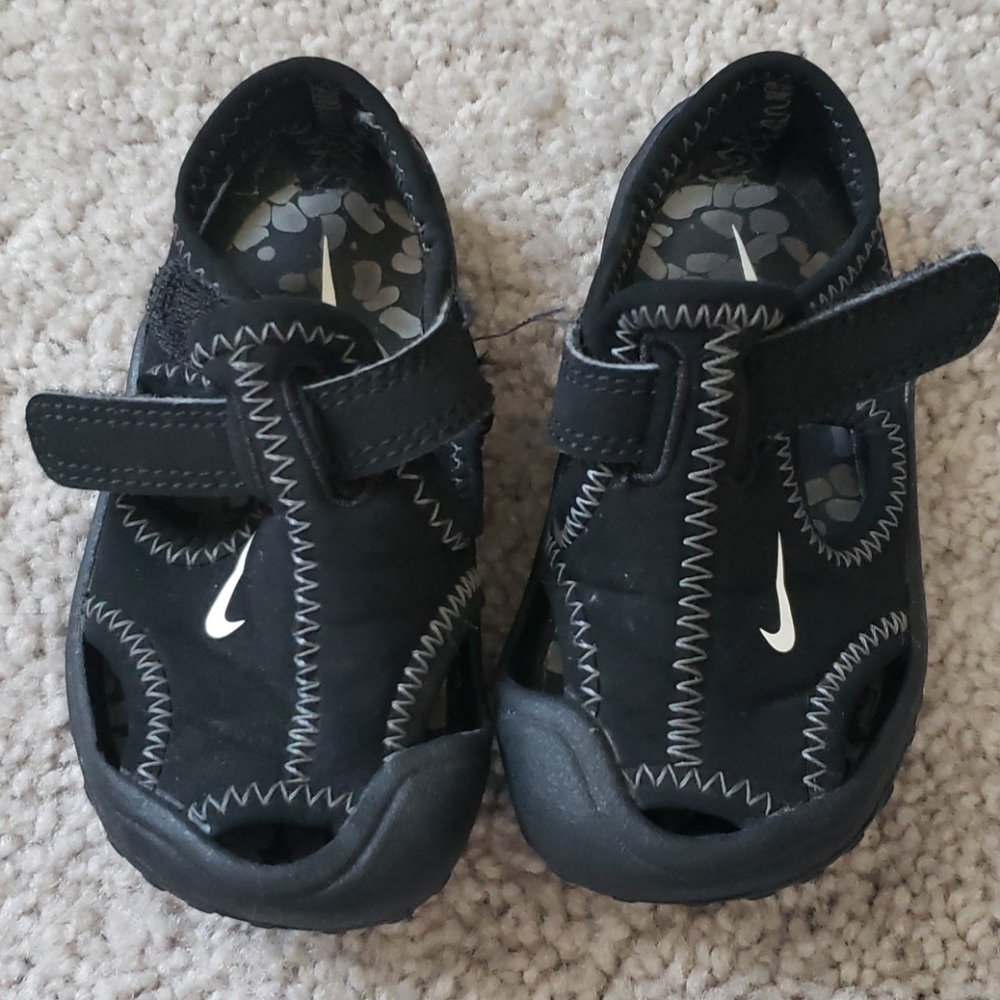 Nike sandals